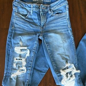 AMERICAN EAGLE Next Level Stretch Jean Distressed Size 4